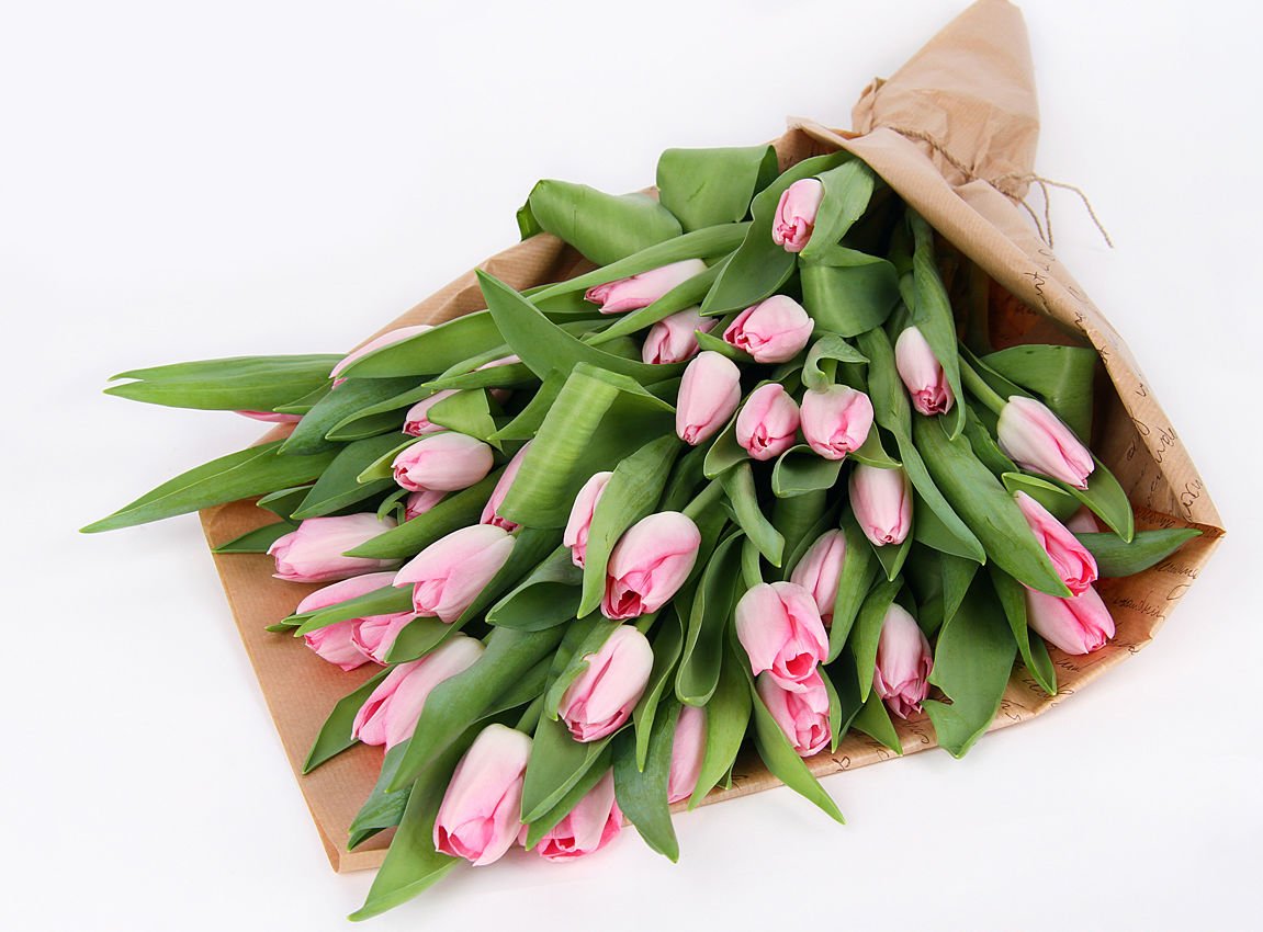 Огромная охапка тюльпанов