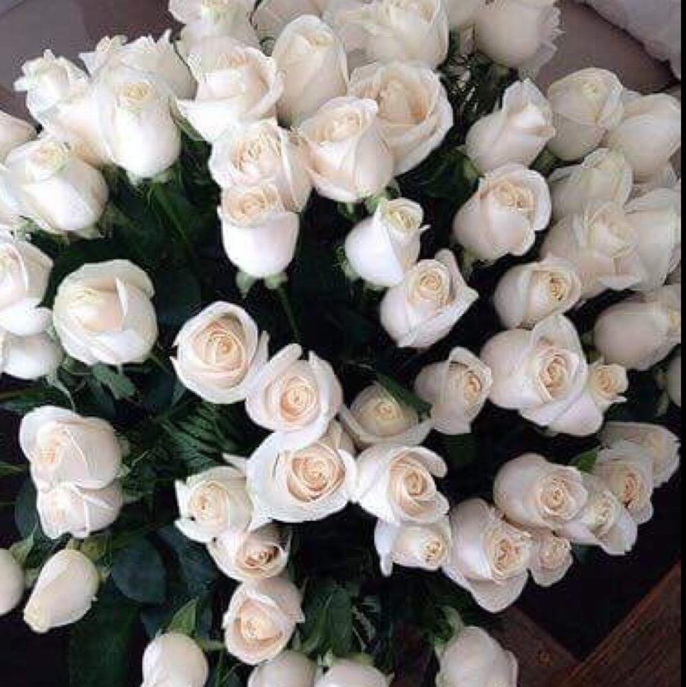 Большой букет в руках