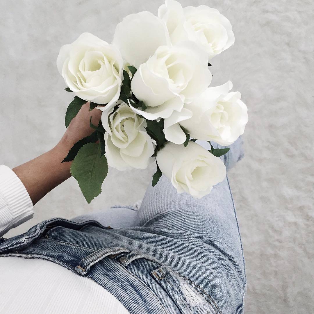 Букет белых роз