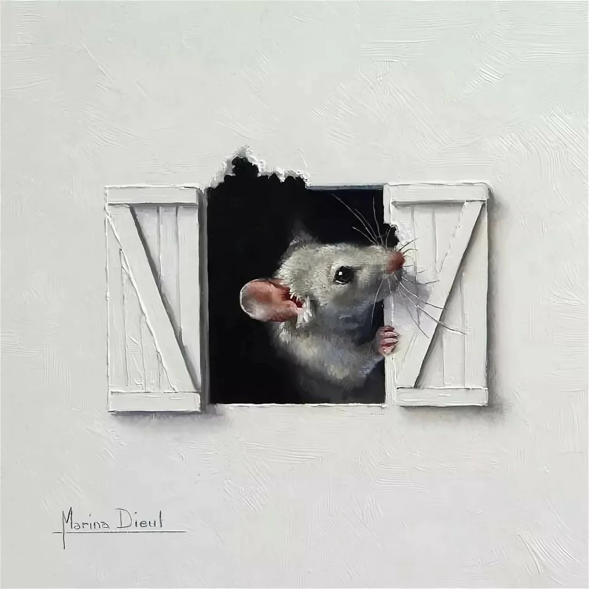 Норка мышки в стене