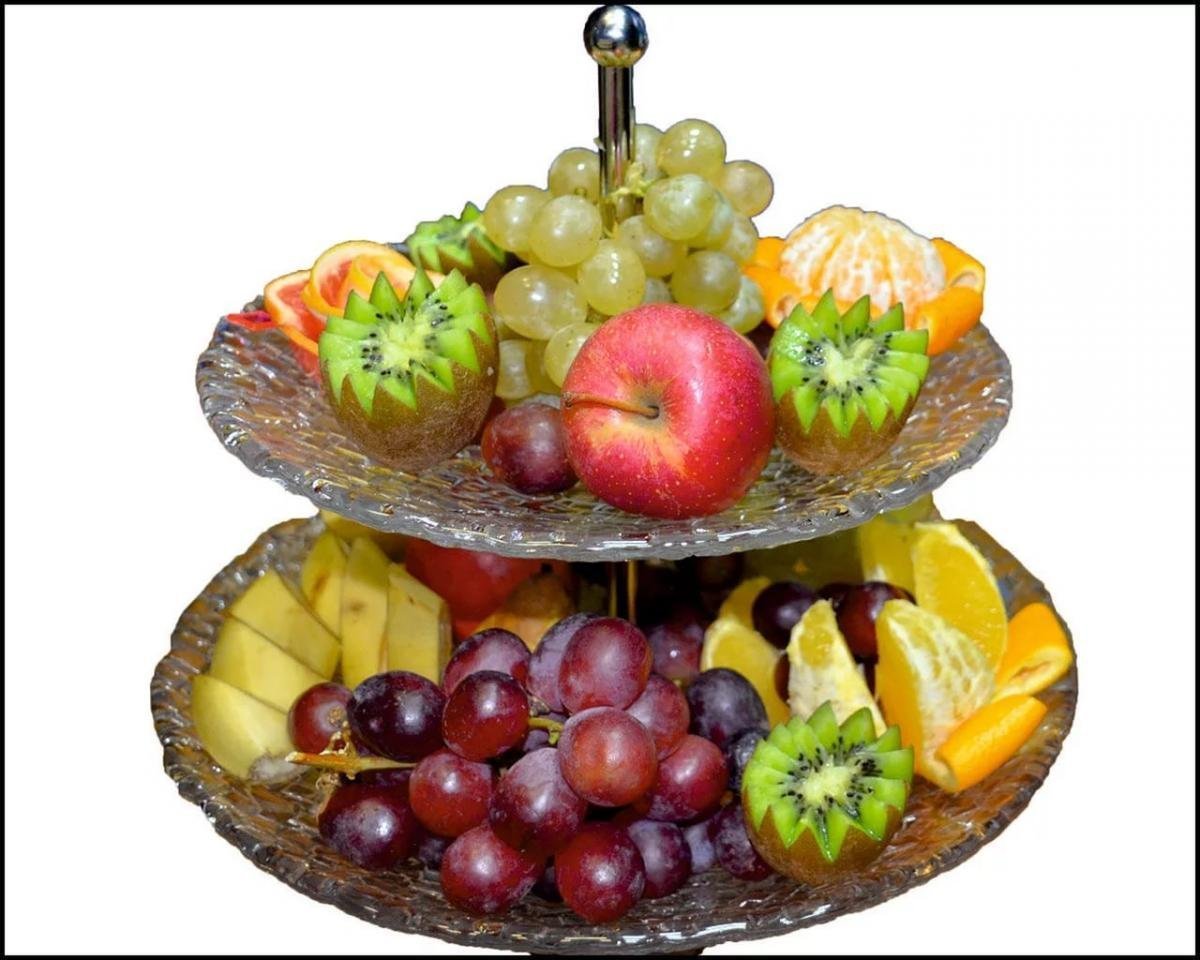 Натюрморт с вином и фруктами