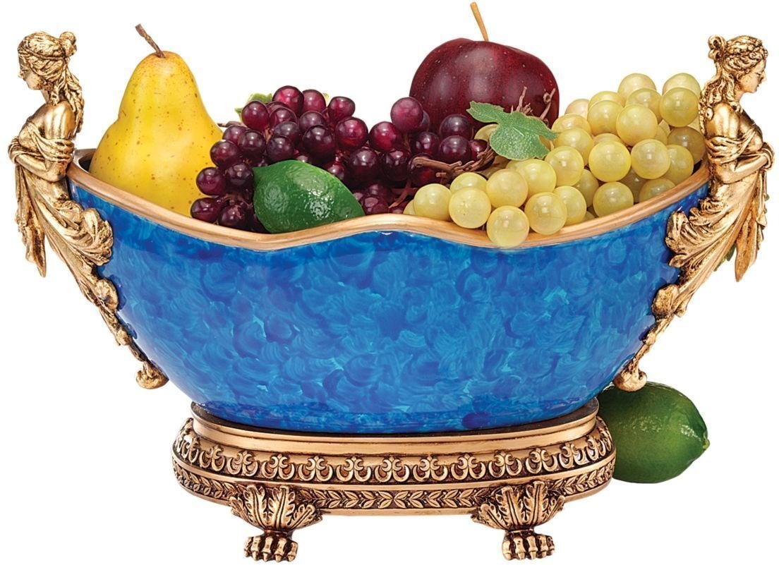 Миска с фруктами