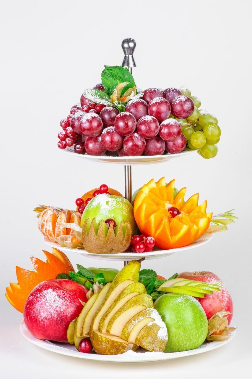 Ваза с фруктами