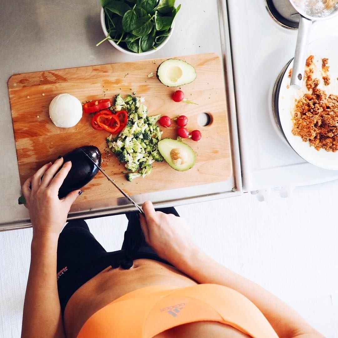 Осторожно, еда! Фильм 2008