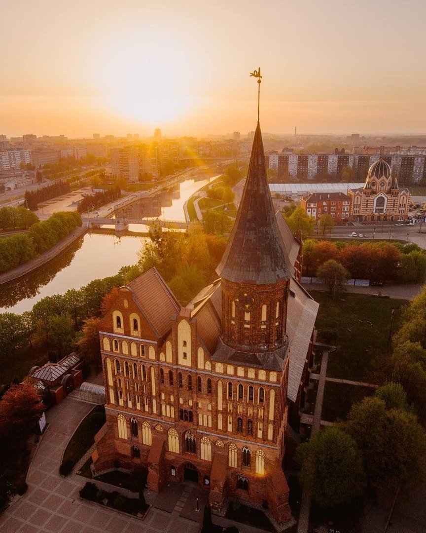 Кафедральный собор Калининград сверху