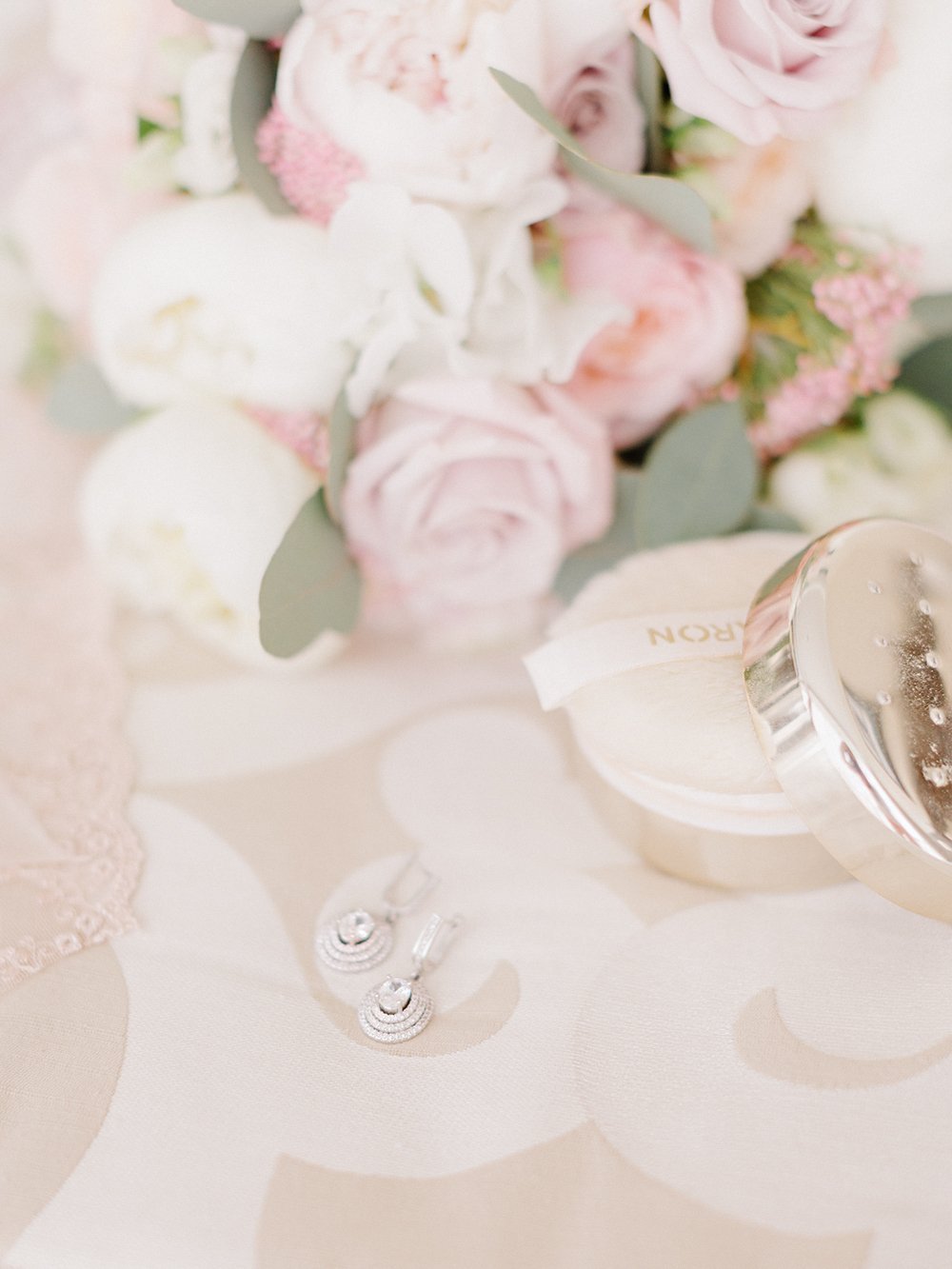 Жених и невеста вектор