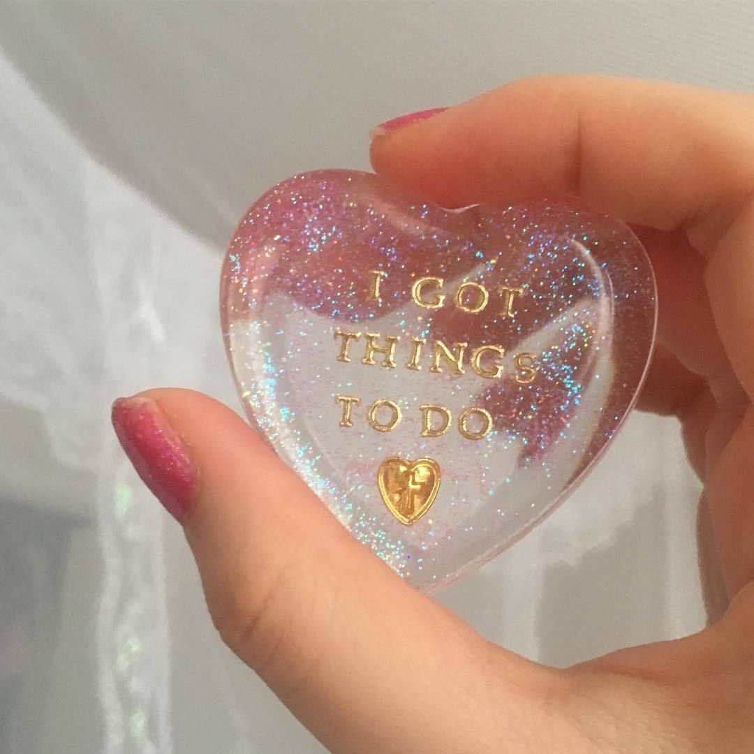 С первой годовщиной свадьбы