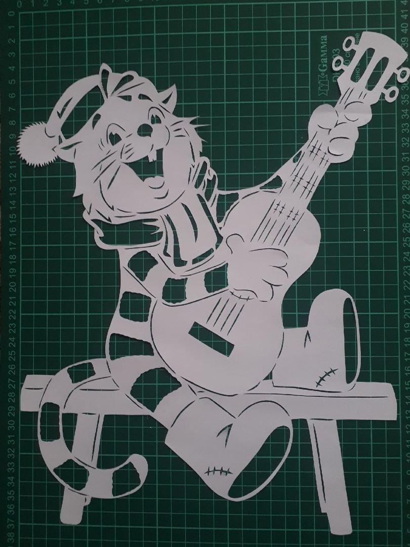 Шарик из Простоквашино в кедах