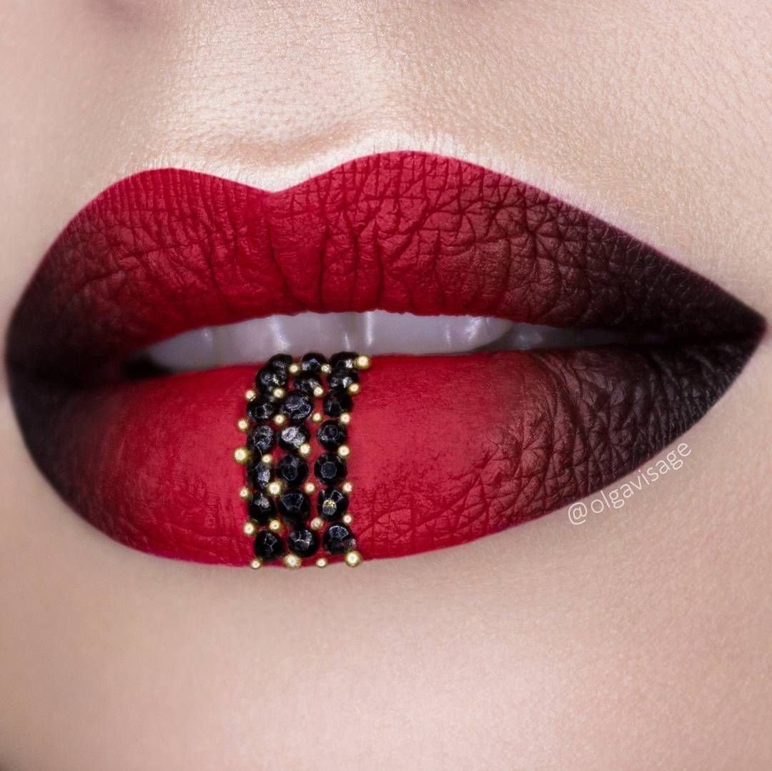 Необычный макияж губ