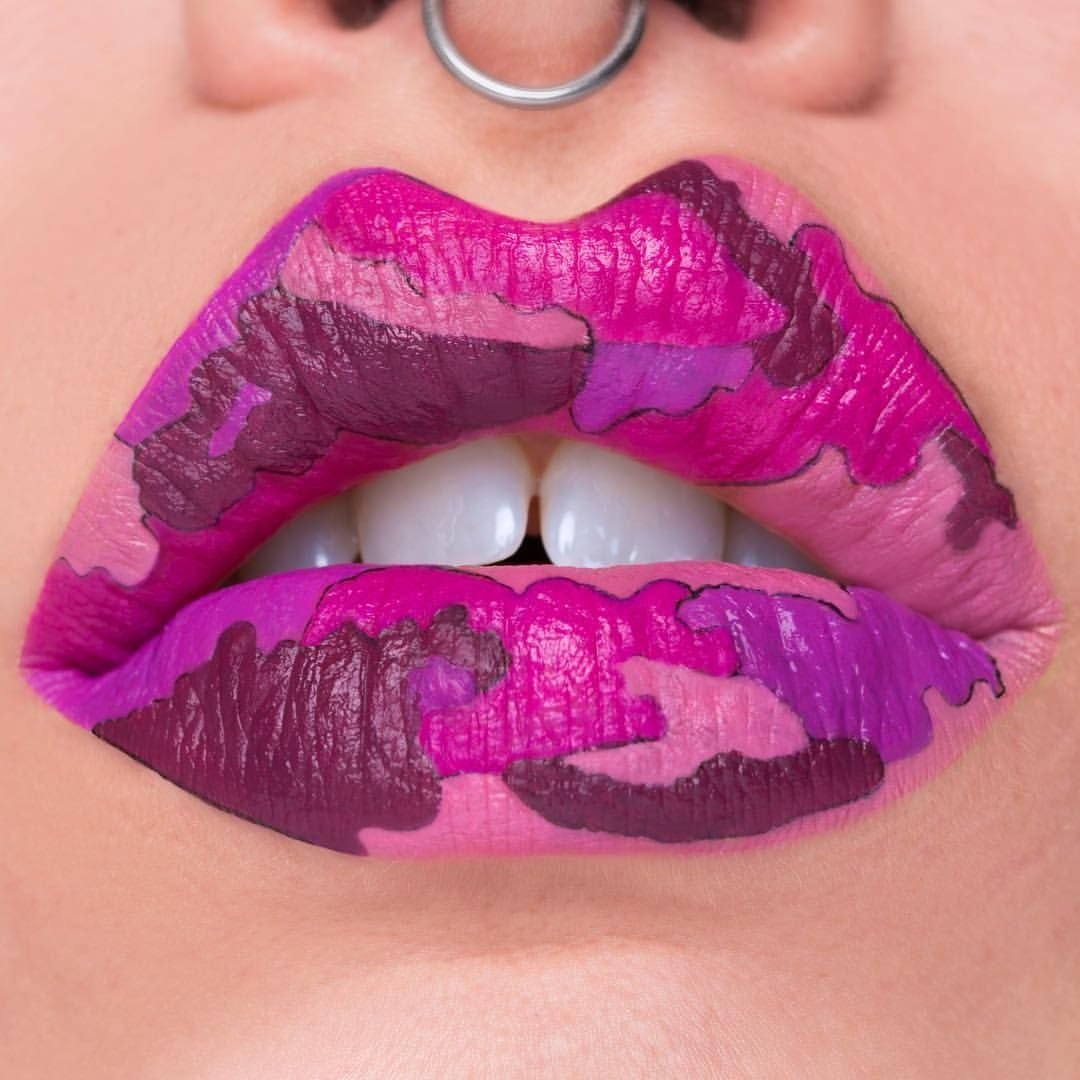 Красивый макияж губ