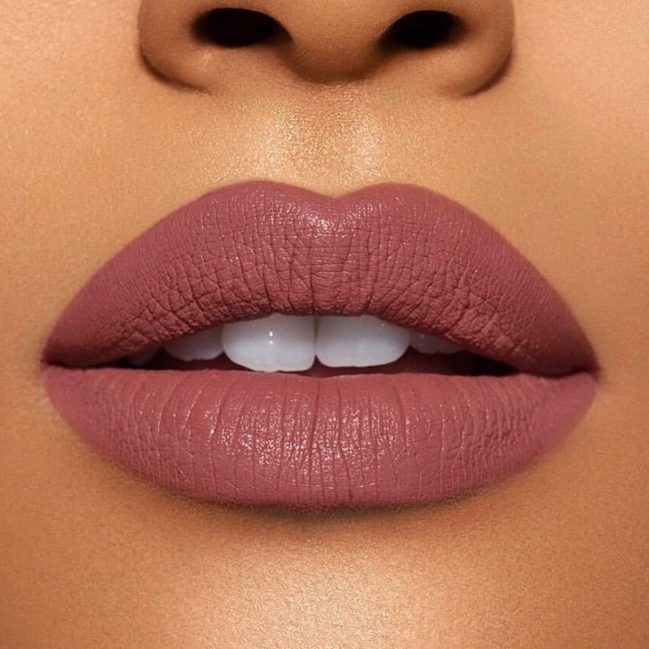 Макияж губ