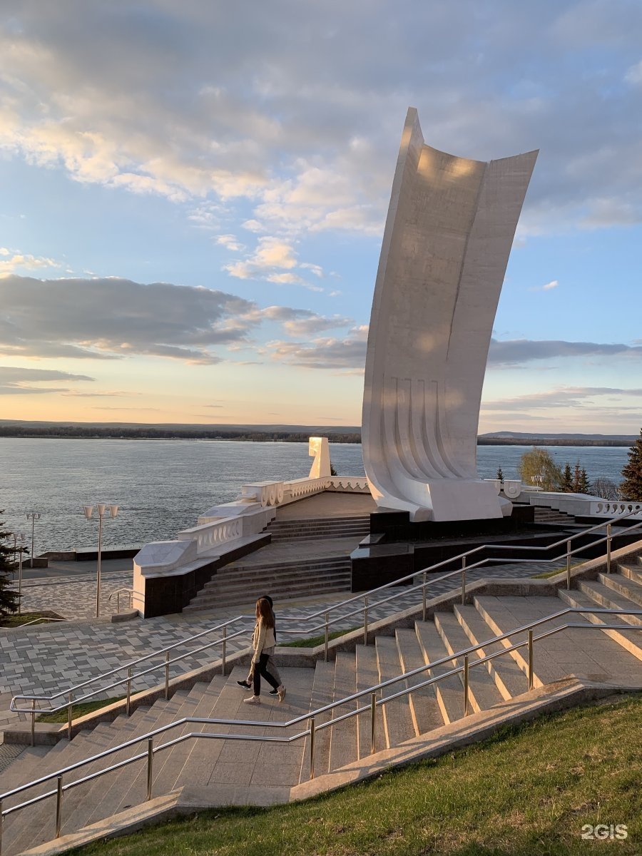 Самара муралы космос