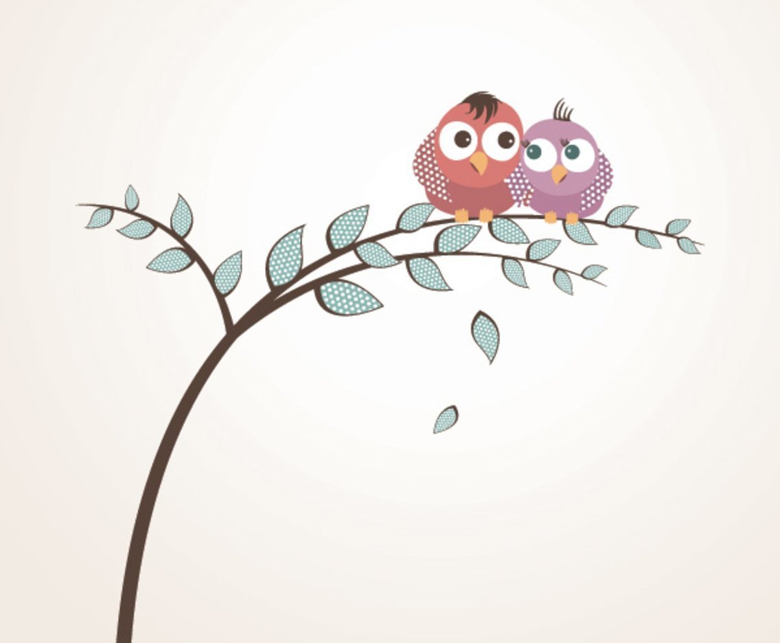 Влюбленные птички на ветке