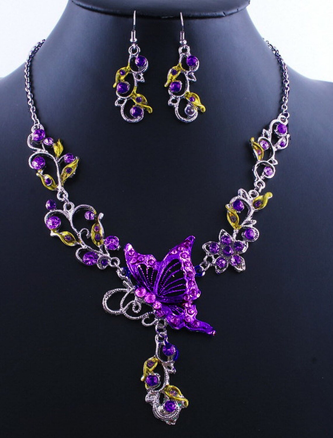 Красивая бижутерия