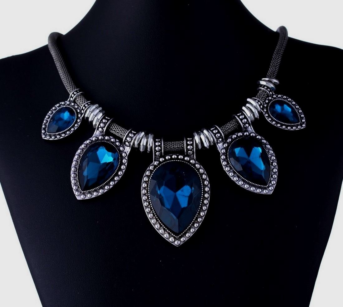 Колье бижутерия