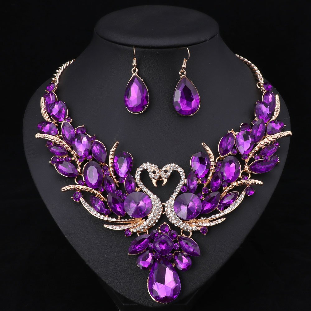 Фиолетовые украшения