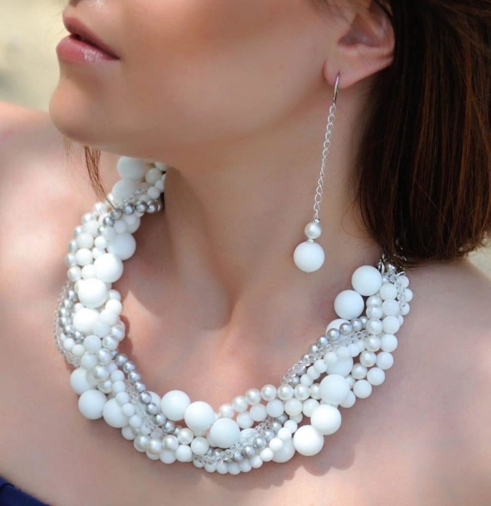 Ожерелье жемчуга версачи