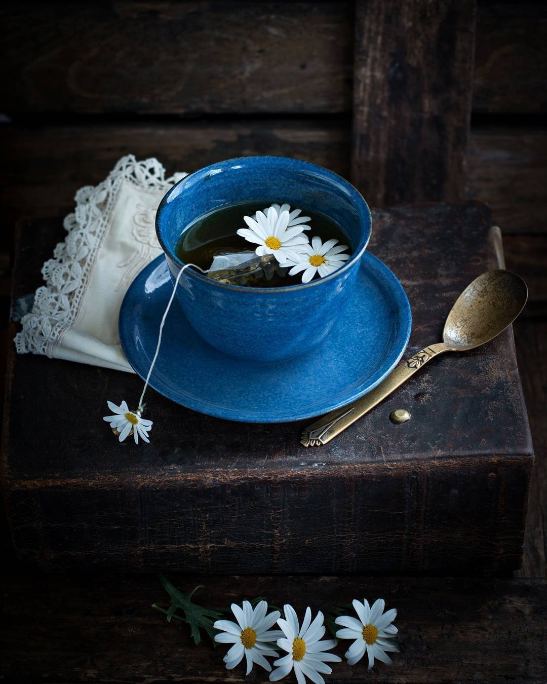 Ромашки в чашке