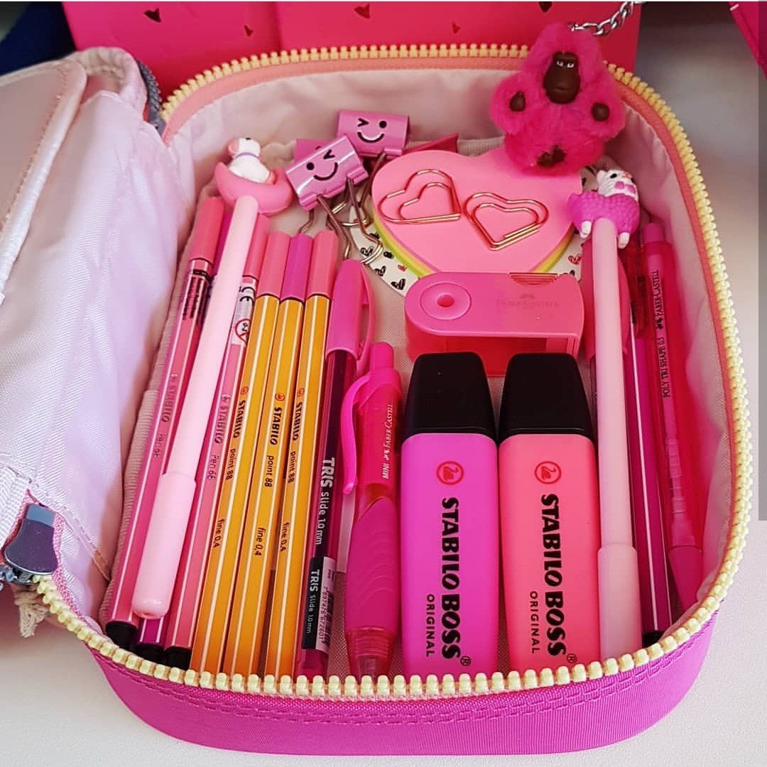 Розовая канцелярия