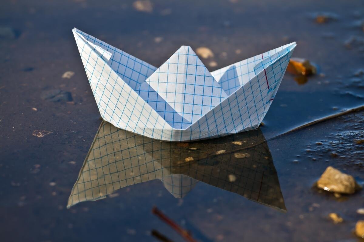 Бумажный кораблик из тетрадного листа