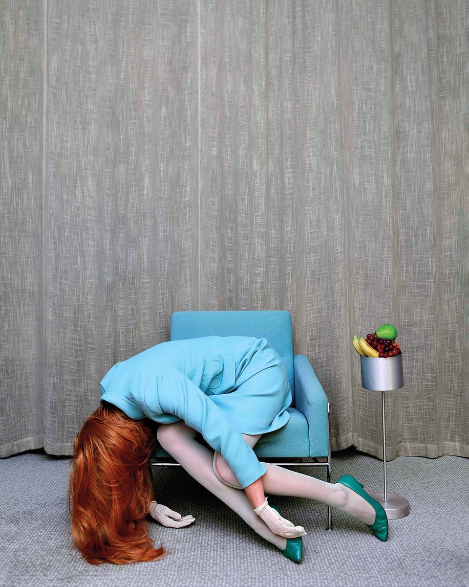 Уставшая женщина