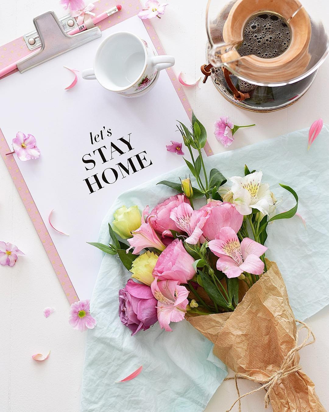 Цветочная композиция в кружке