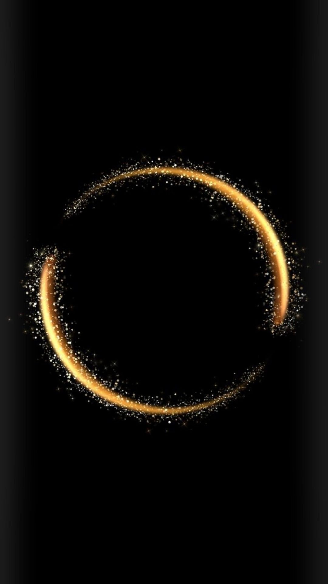 Золотой круг на черном фоне