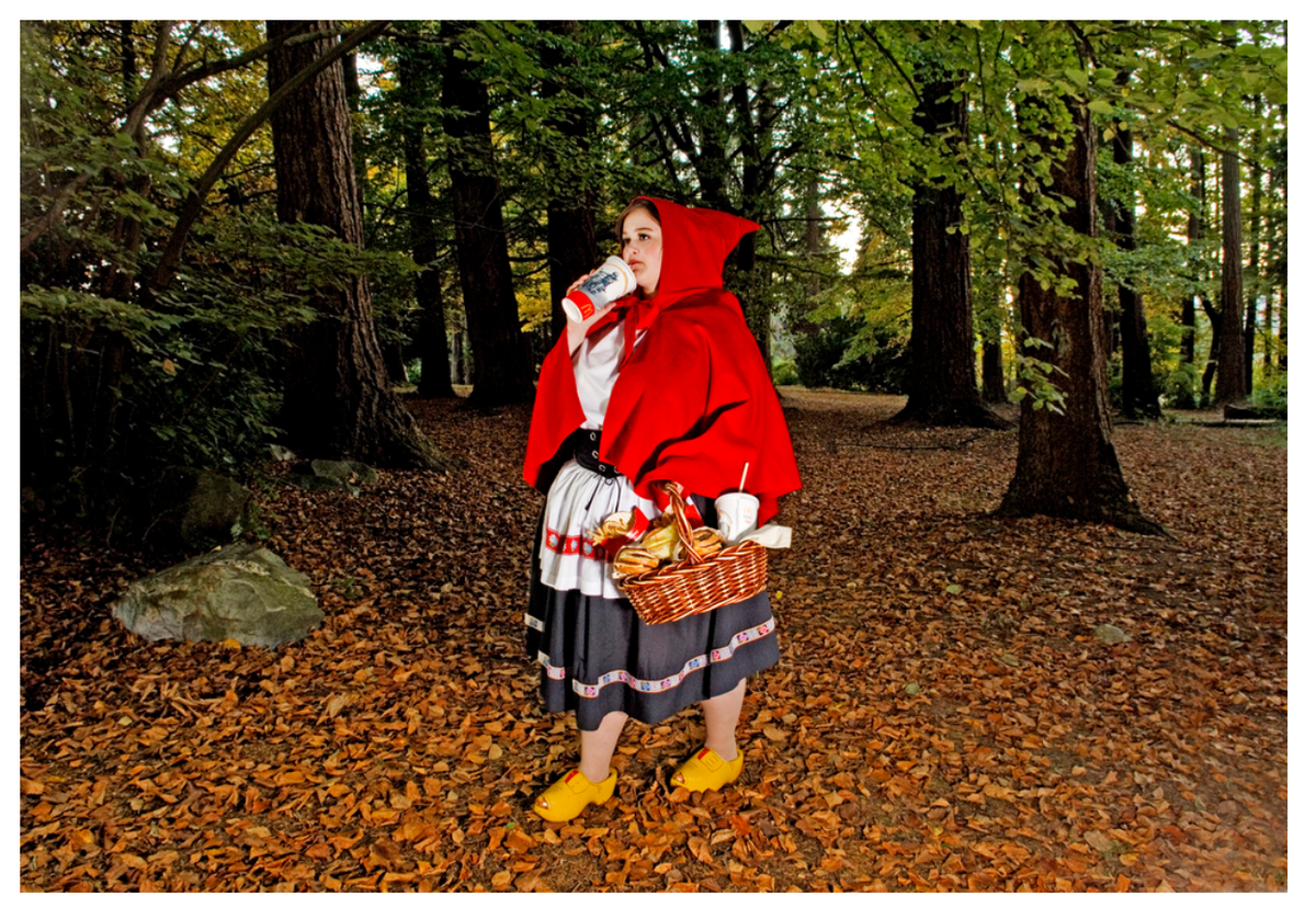 Жирненькая красная шапочка