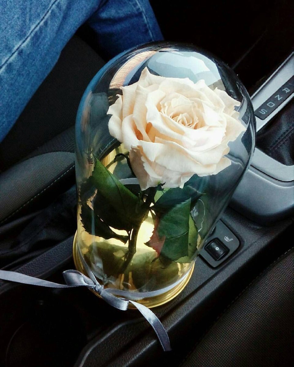 Цветы подарок кофе