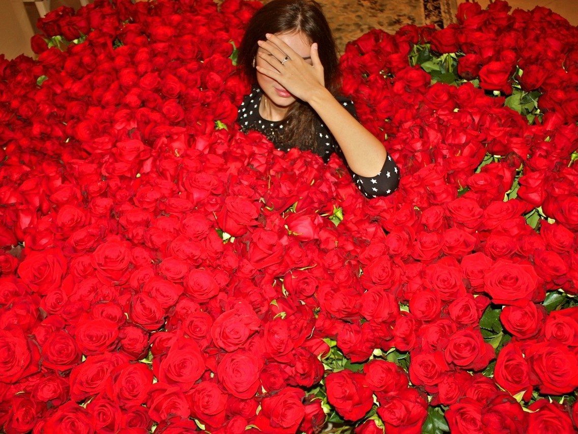 Миллион роз букет