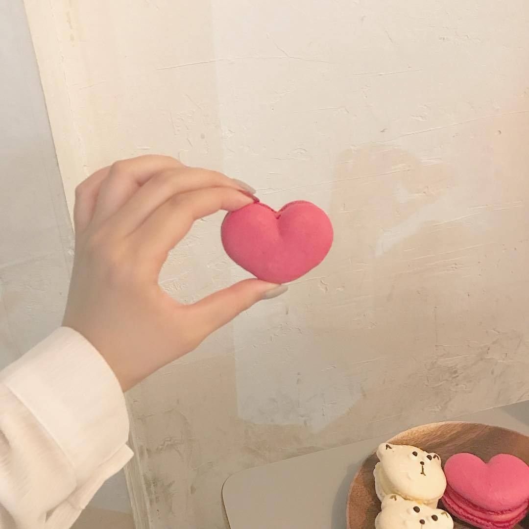 Леденец на палочке с лезвием