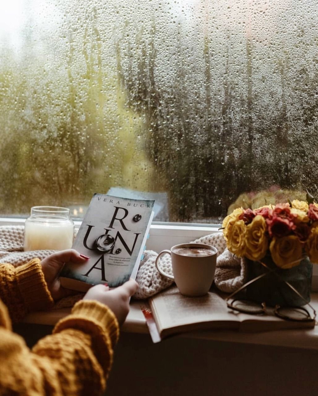 Дети под зонтиком