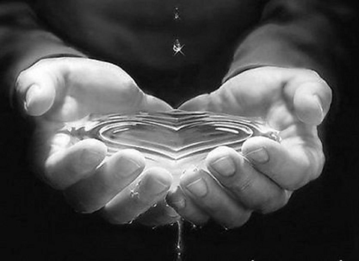 Сложенные ладони