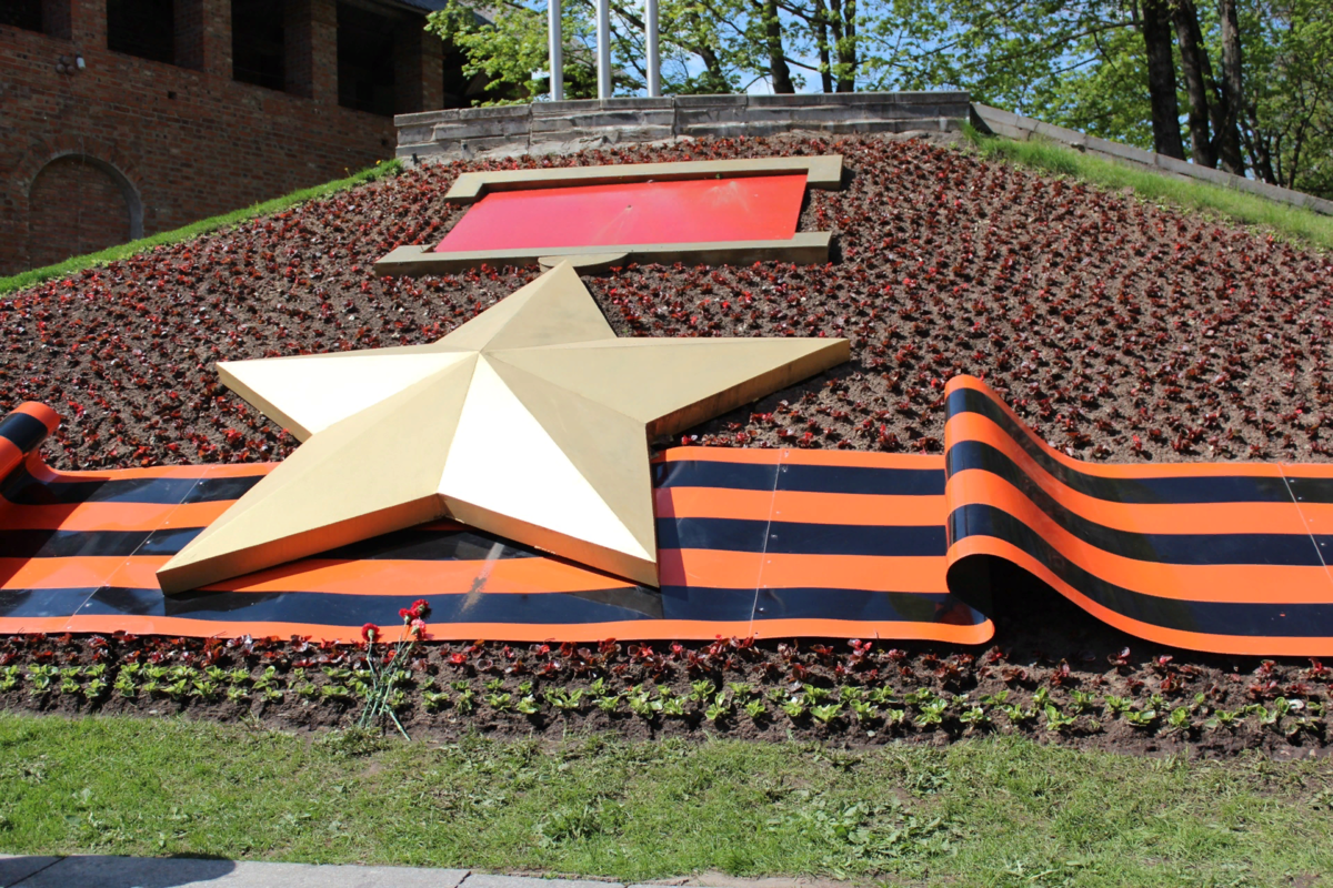 Смоленск город герой