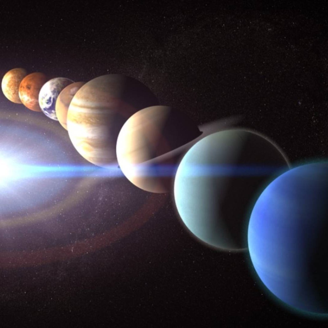 Планеты выстроились в ряд