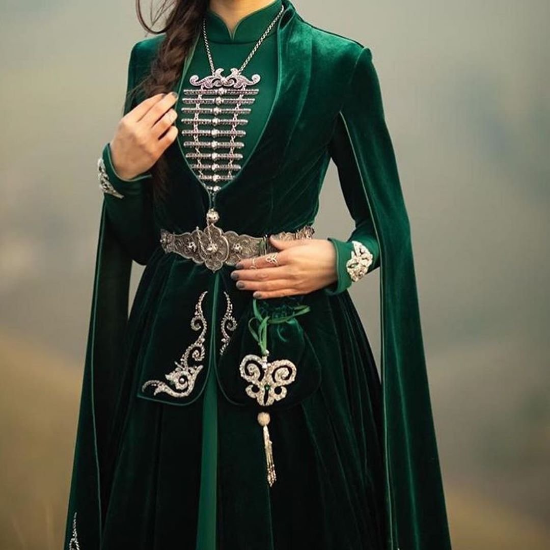 Кафтан женский