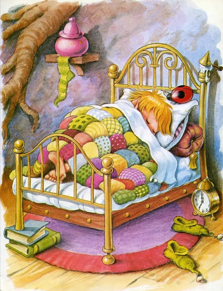 Мышонок в кроватке