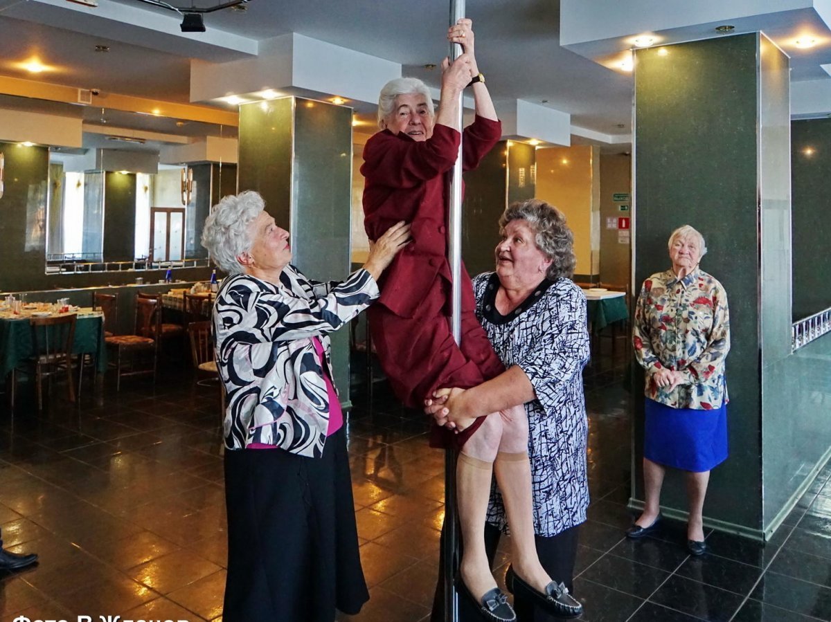 Хорошие подруги поддержат в любой ситуации