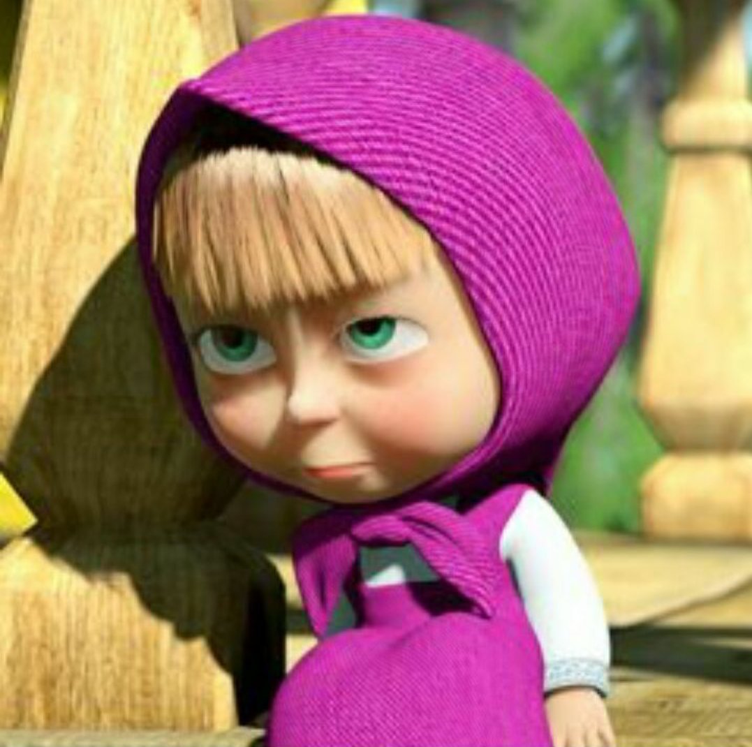 Обиженная Маша из мультика Маша и медведь