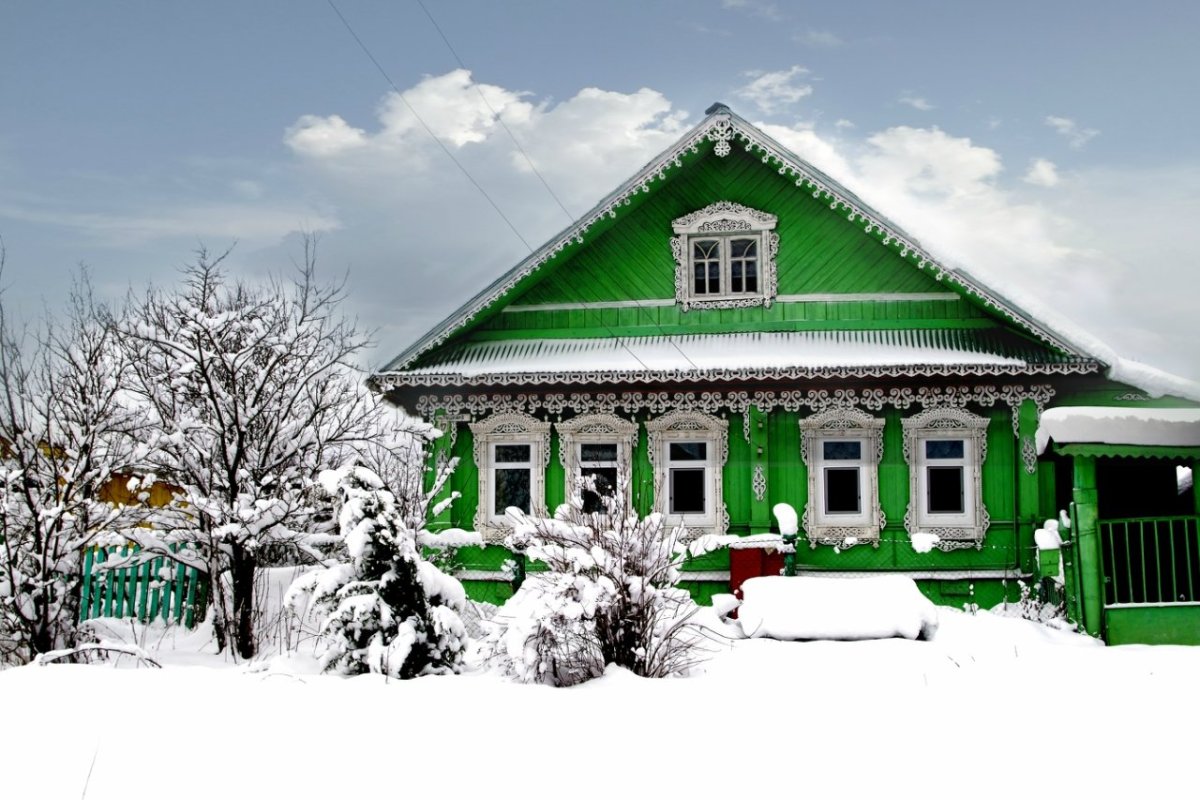 Красивый деревенский дом