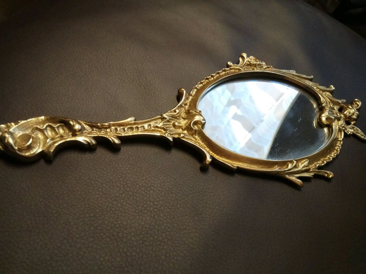 "Волшебное зеркало". Зазеркалье