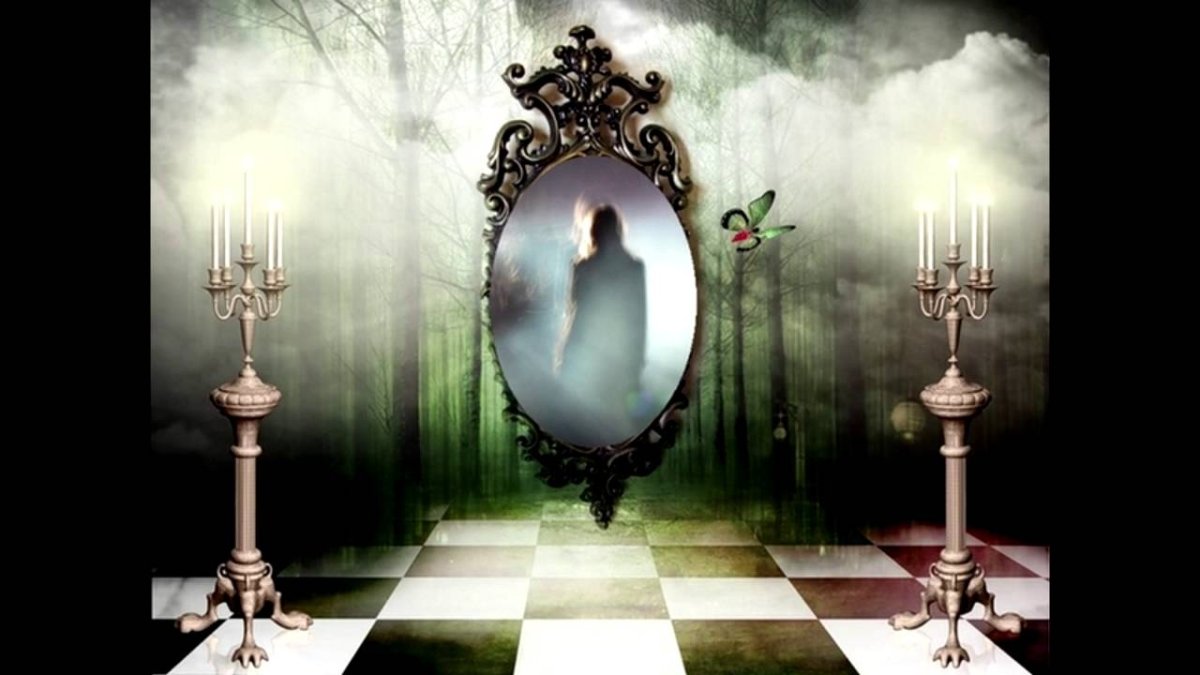 Старинные мистические зеркала