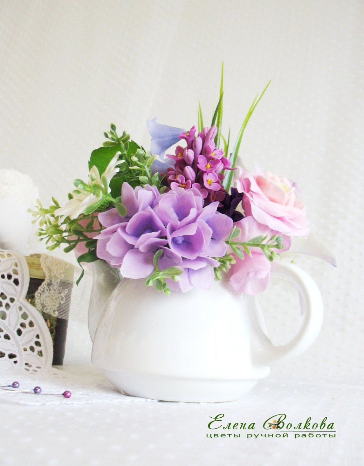 Цветочная композиция в чайнике