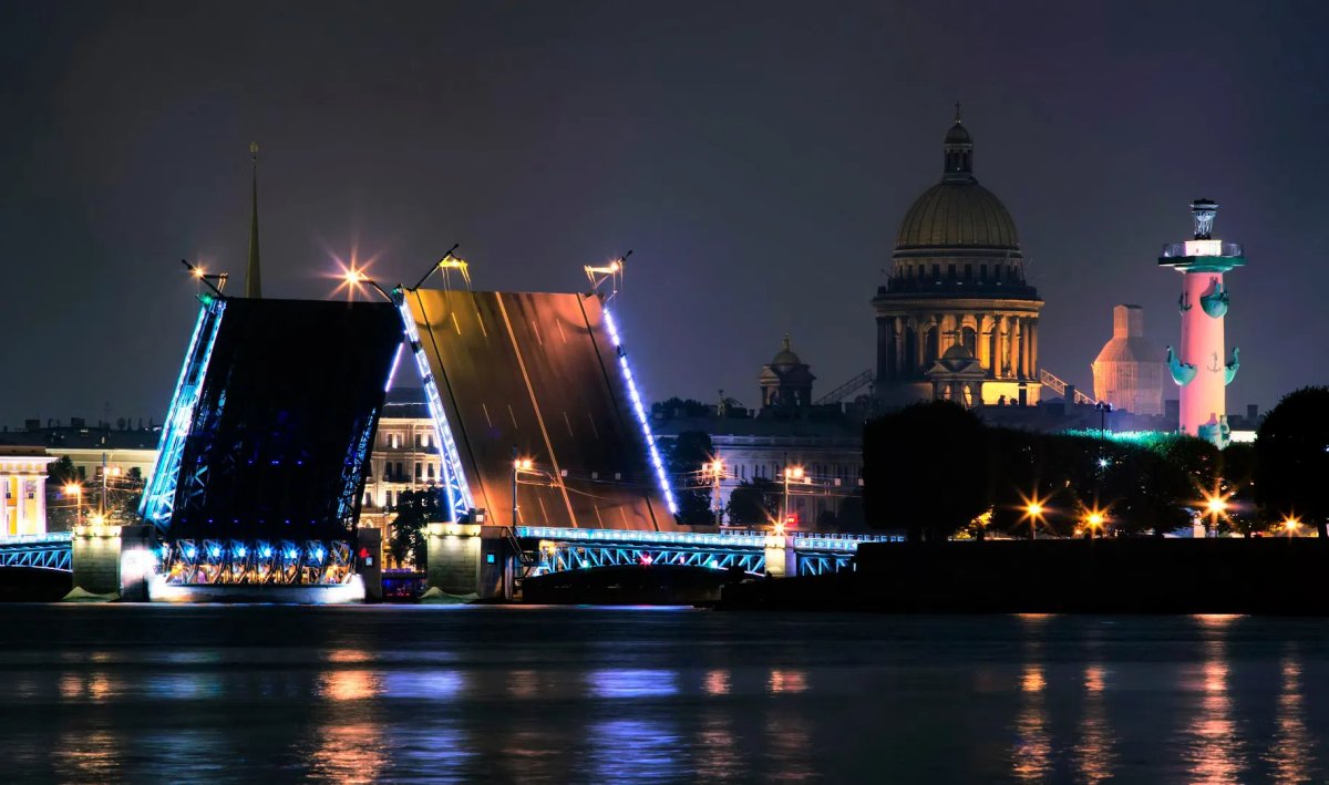 Дворцовый мост Забурдаев