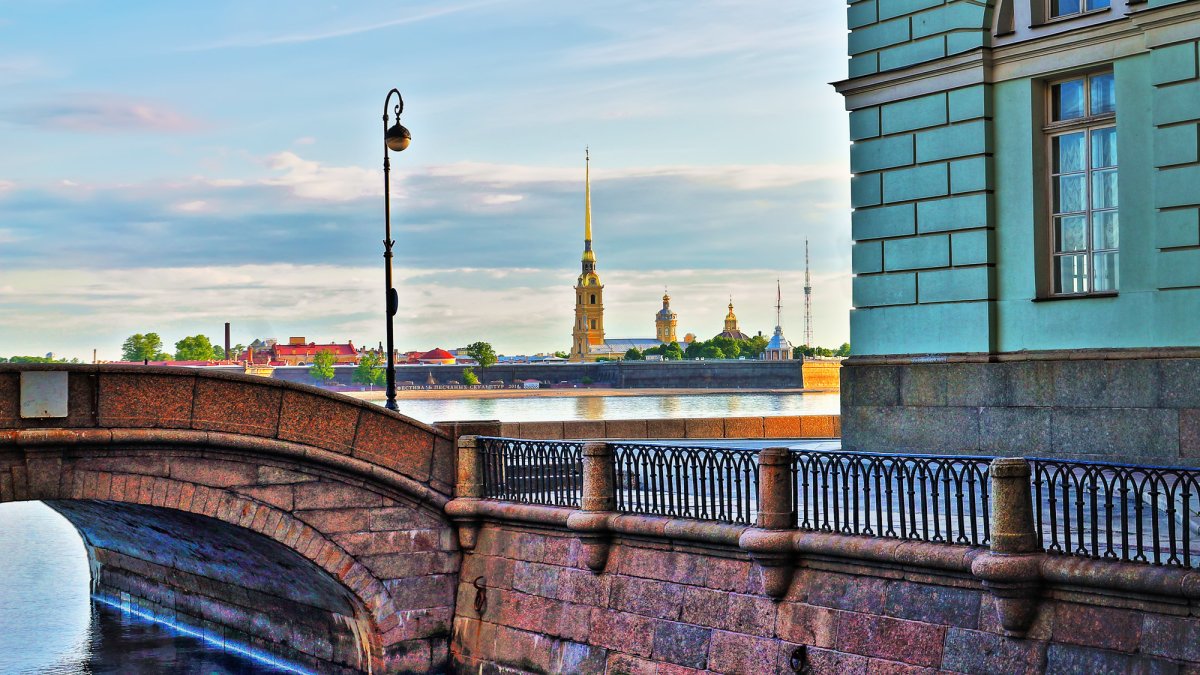 Петропавловская крепость в Санкт-Петербурге