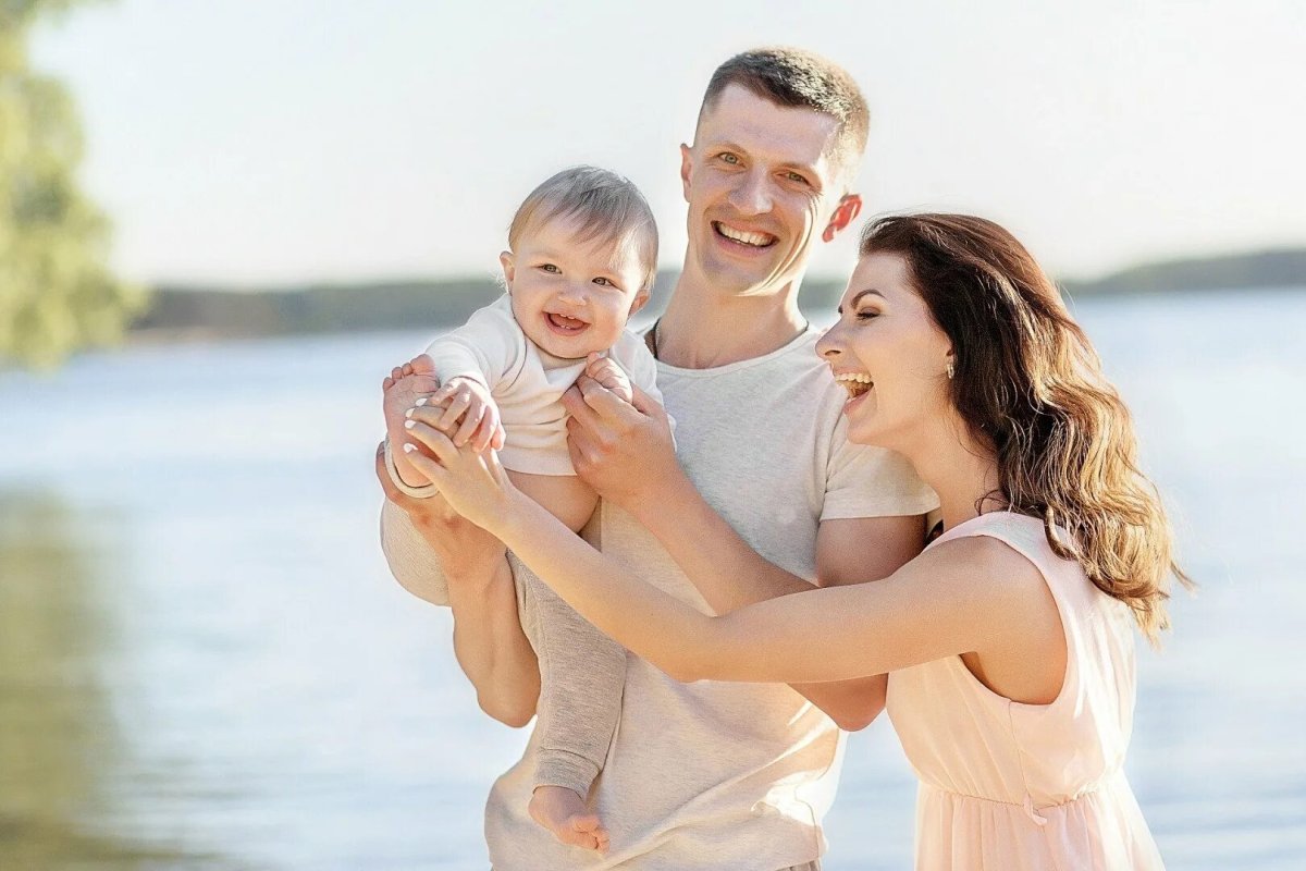 Счастливая семья