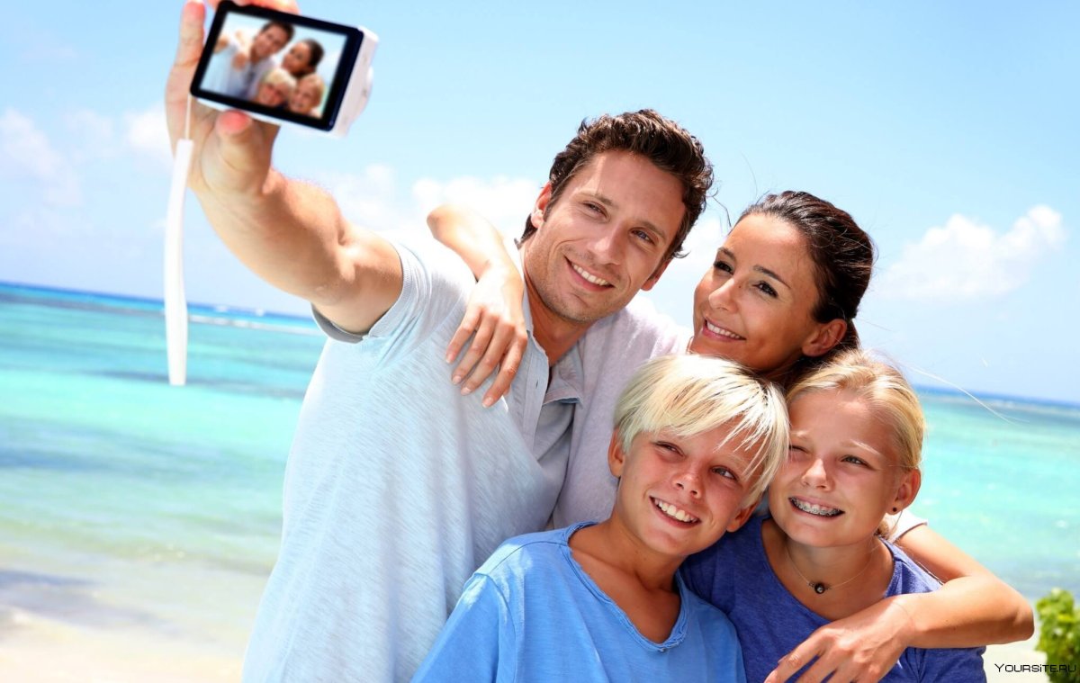 Счастливая семья