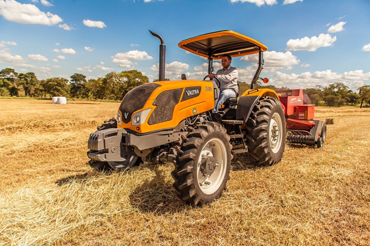 Спецтехники Valtra,