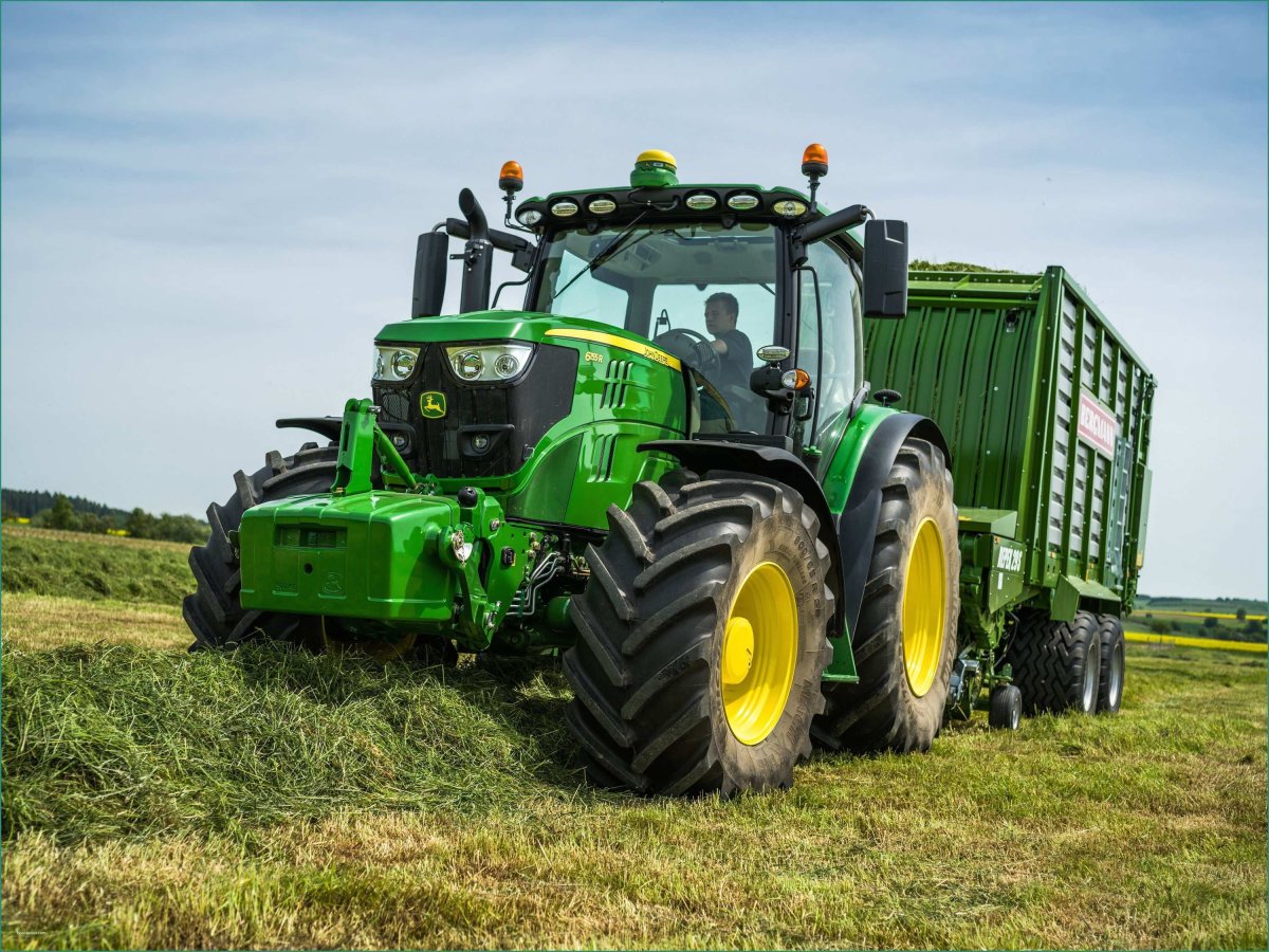 John Deere 6155r