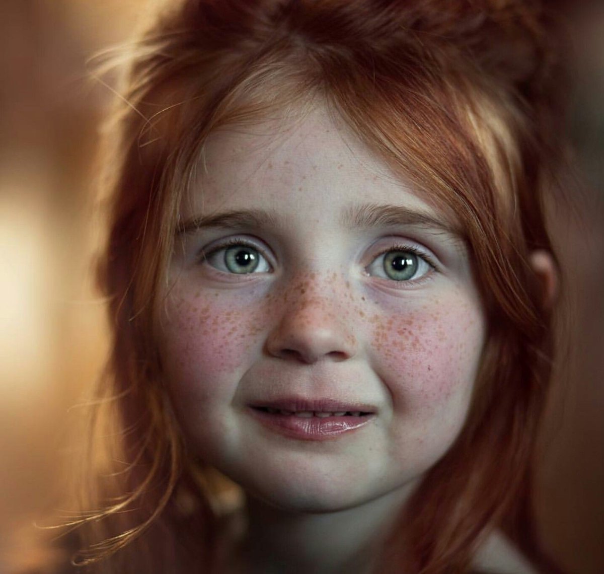 Рыжие дети с веснушками